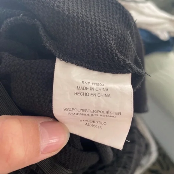 Elegant Black Jumpsuit - Picture 7 of 9